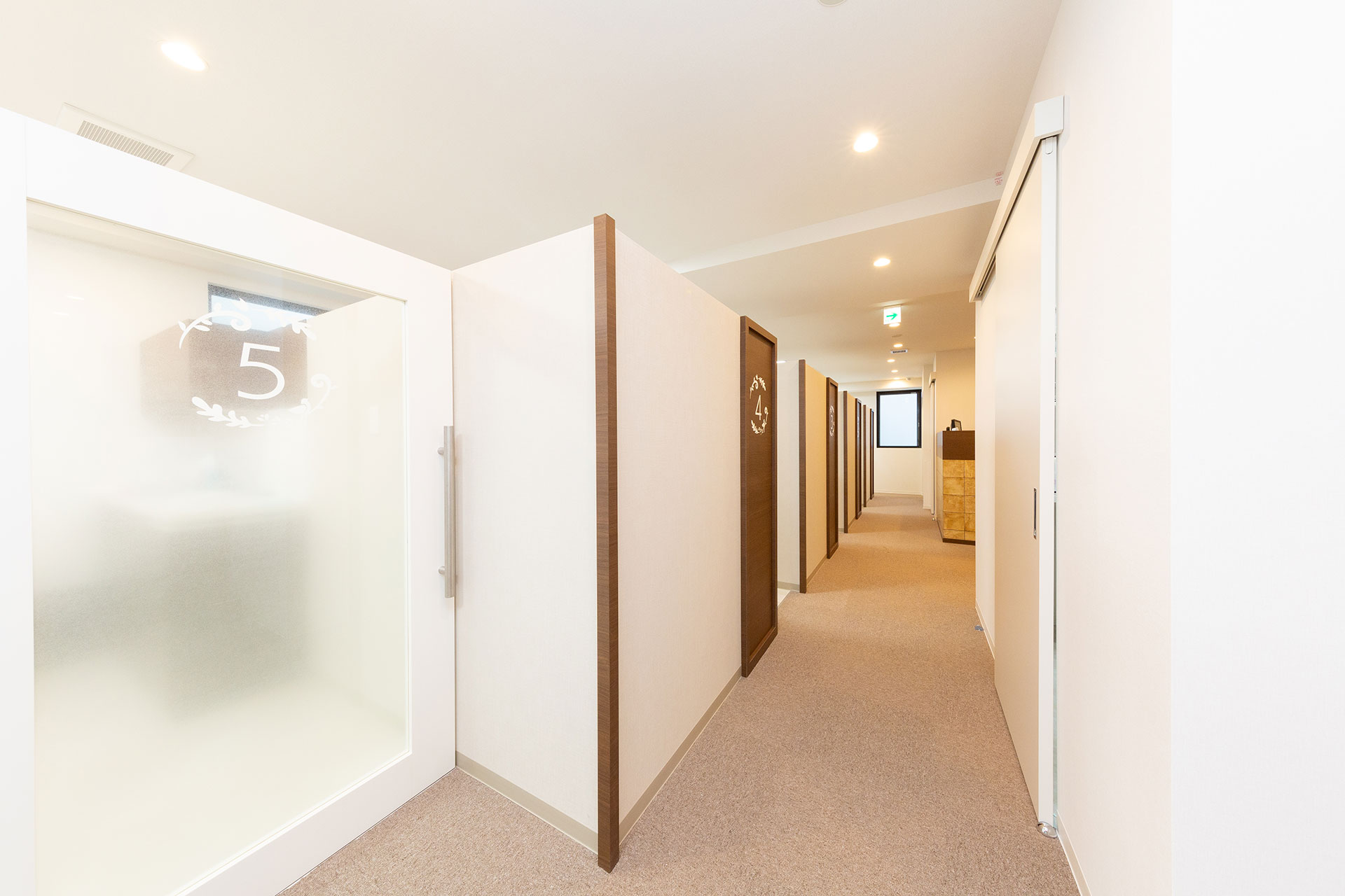 メインビジュアル3